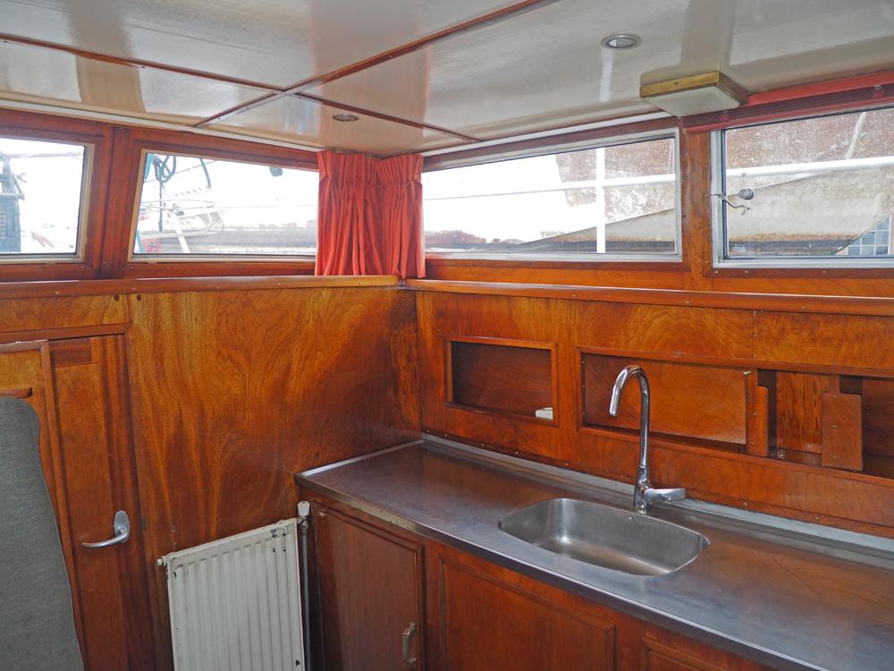 Cabin en avant, H&eacute;bergements